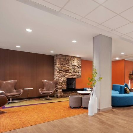 Fairfield Inn & Suites By Marriott Charlottesville Downtown/University Area Exterior photo